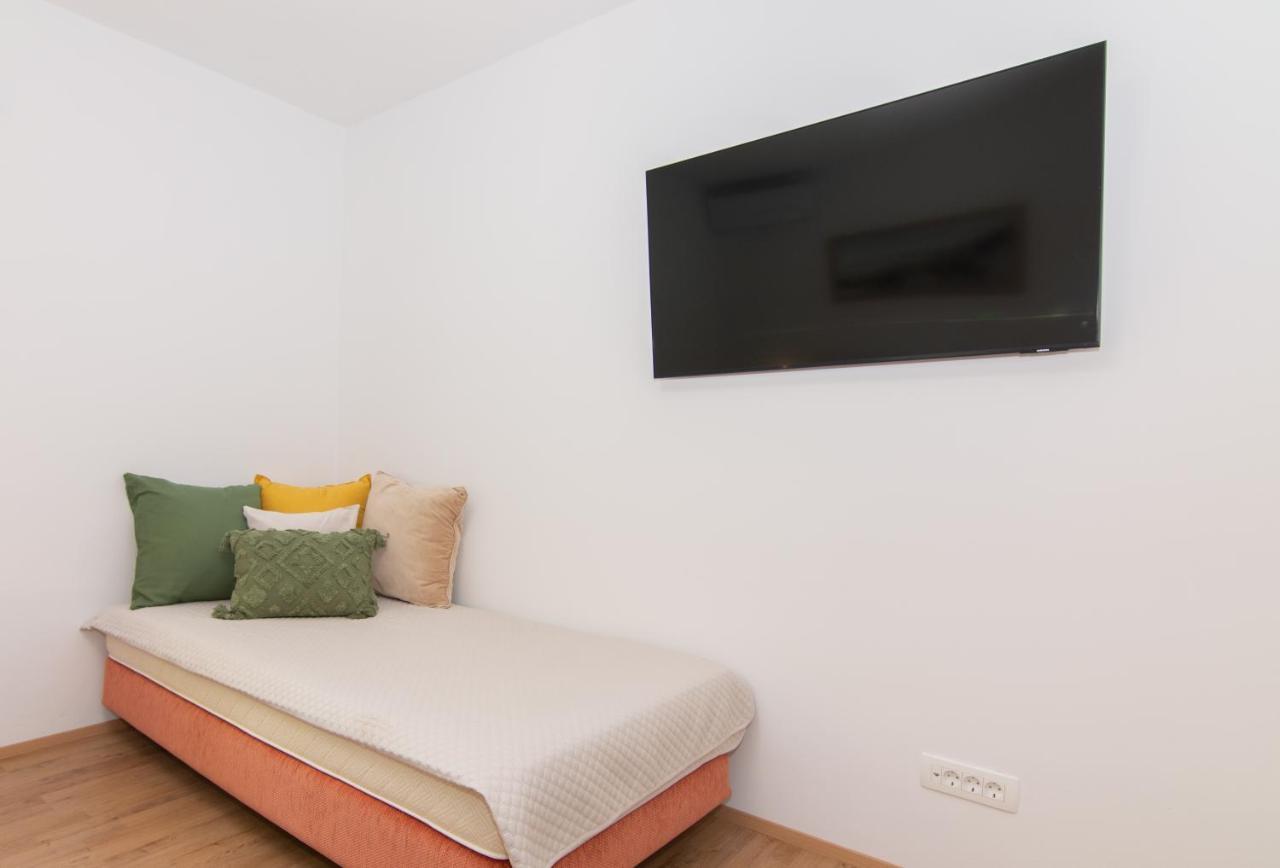 Walls Of And Apartament Piran
